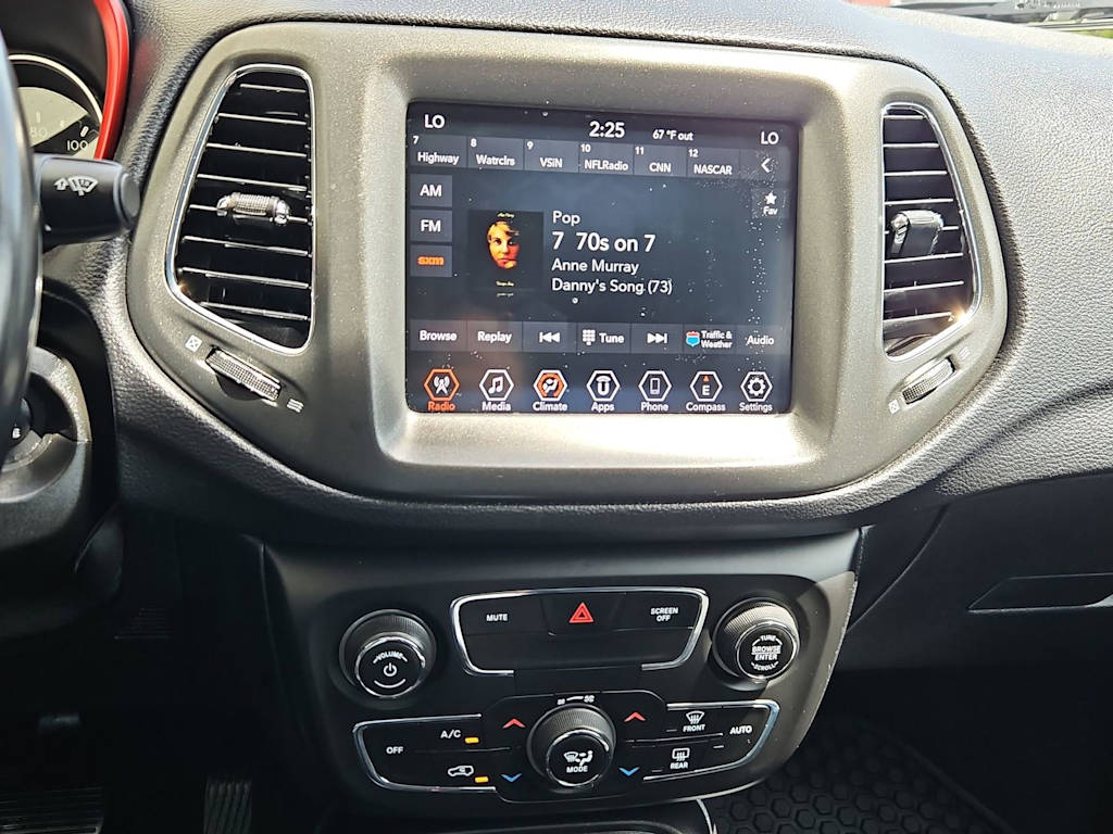 Thumbnail: 2020 Jeep Compass - 15