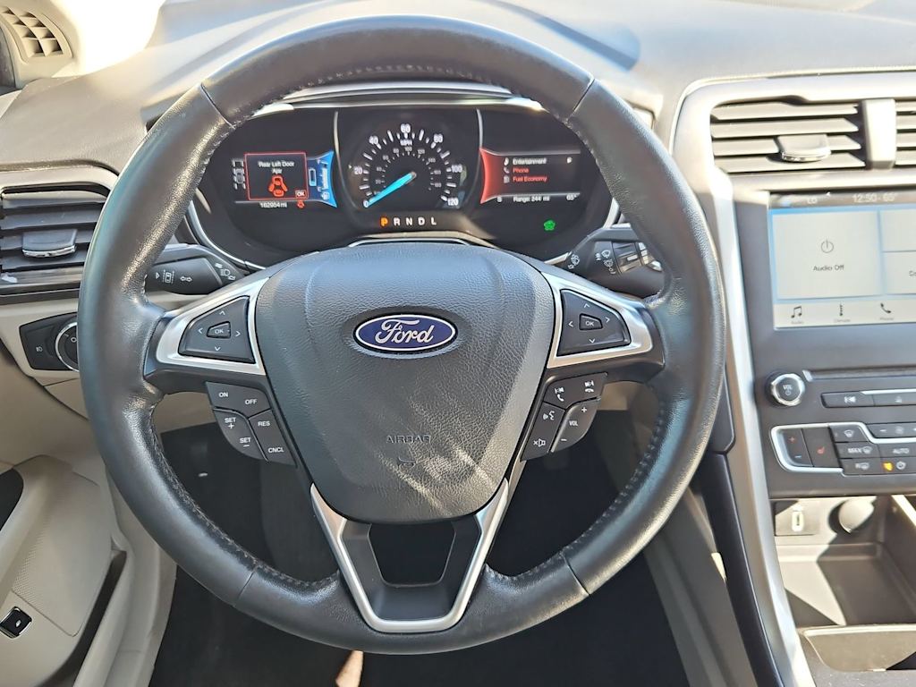 Thumbnail: 2017 Ford Fusion - 13