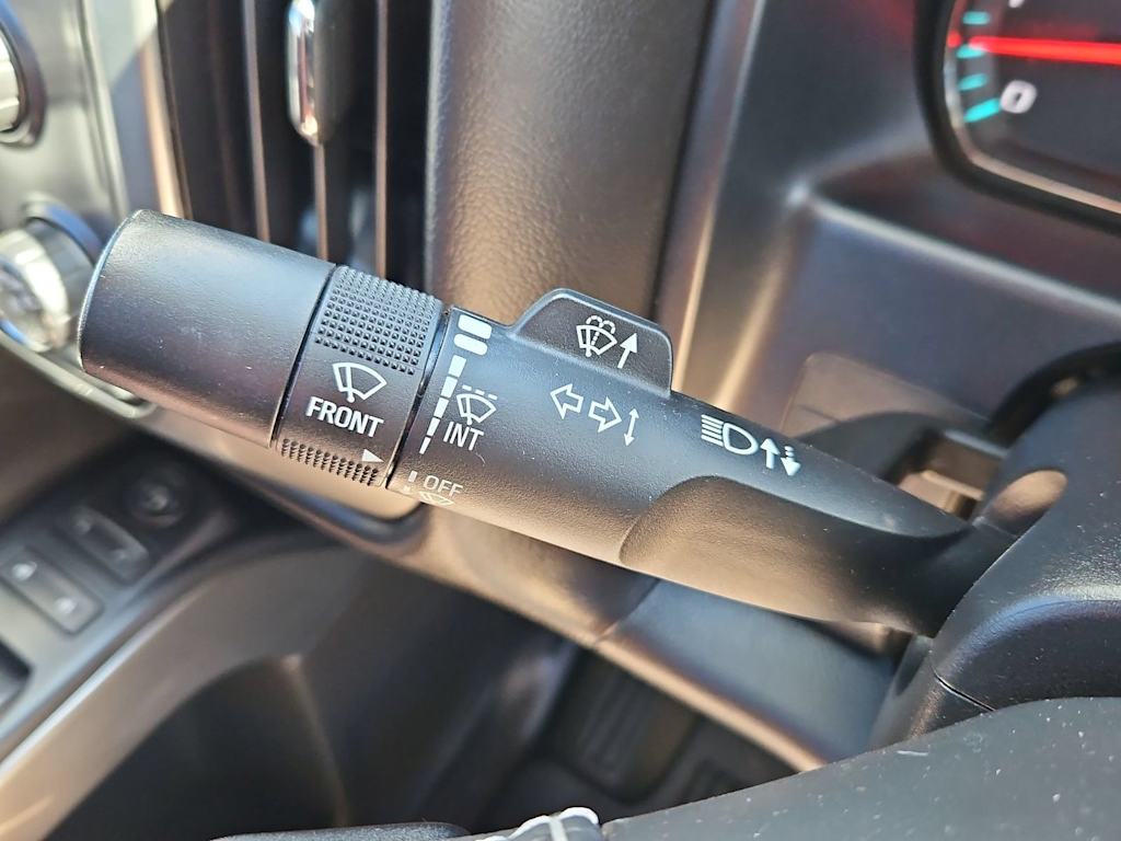 Thumbnail: 2017 Chevrolet Silverado 1500 - 16