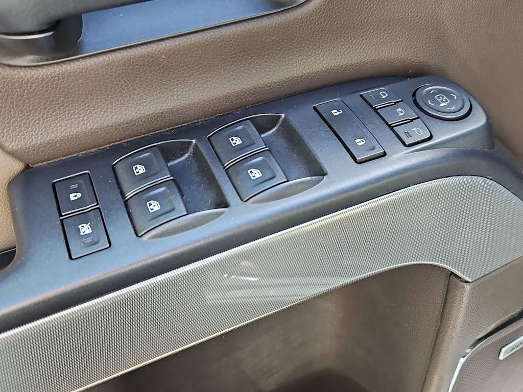 Thumbnail: 2017 Chevrolet Silverado 1500 - 25
