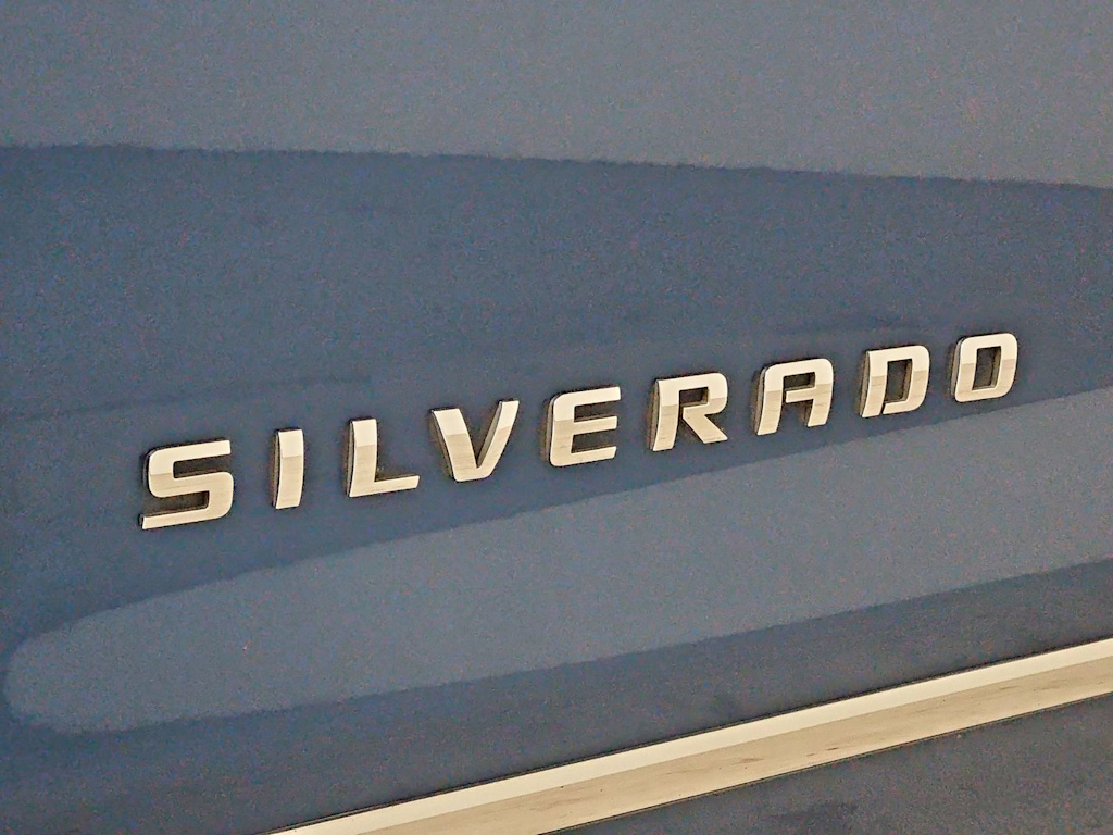 Thumbnail: 2018 Chevrolet Silverado 1500 - 24