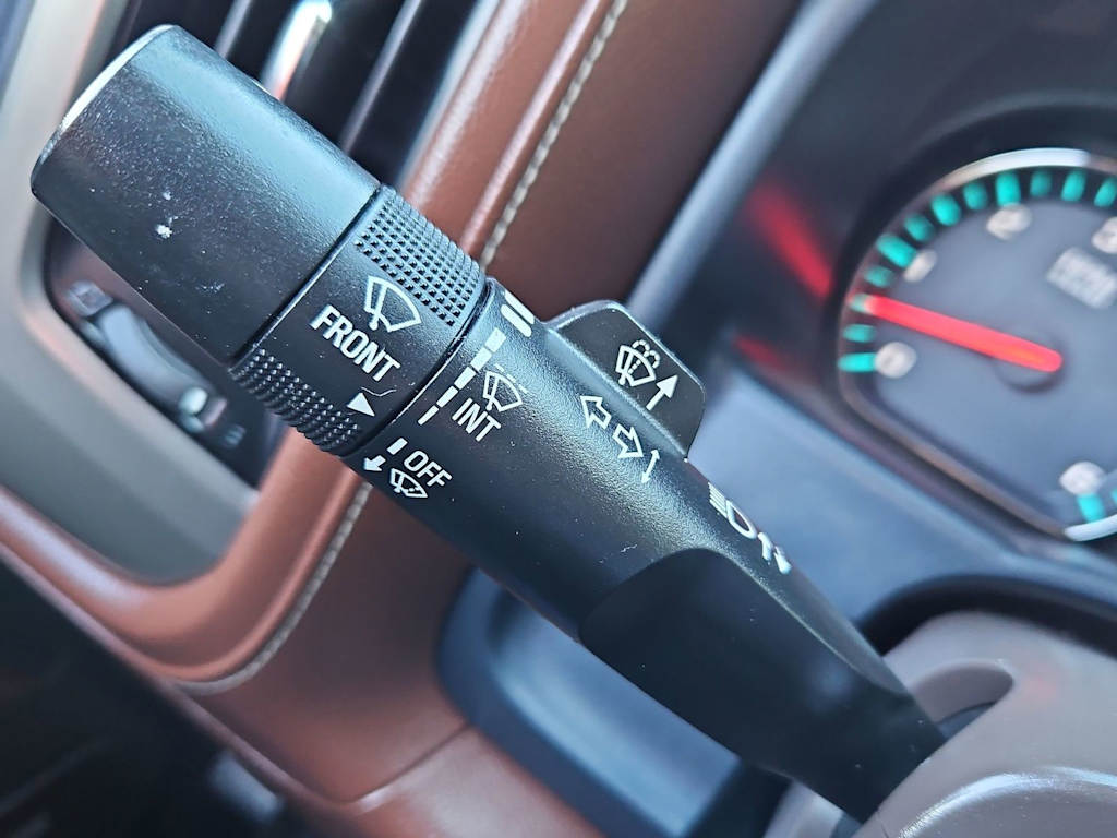 Thumbnail: 2018 Chevrolet Silverado 1500 - 15