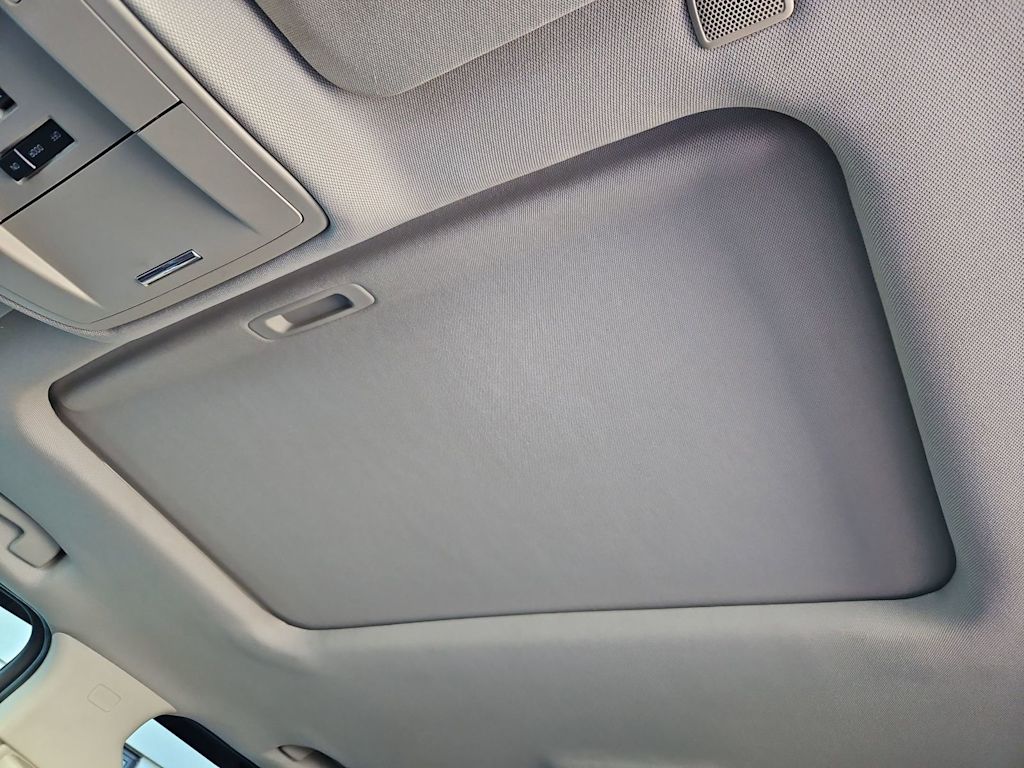 Thumbnail: 2018 Chevrolet Silverado 1500 - 26