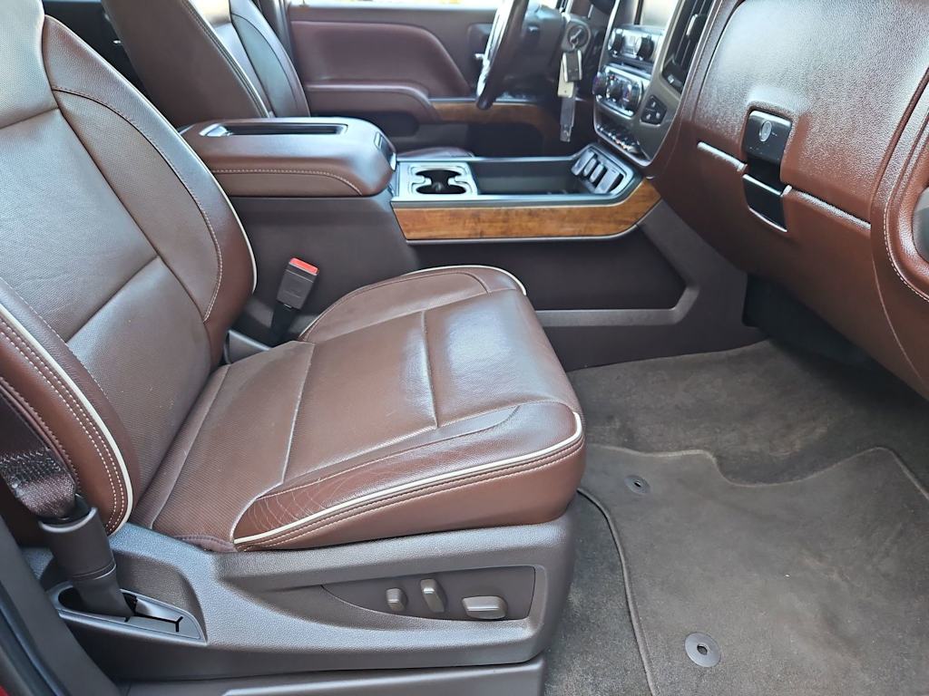 Thumbnail: 2018 Chevrolet Silverado 1500 - 12