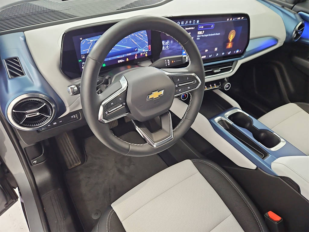 Thumbnail: 2024 Chevrolet Equinox - 2