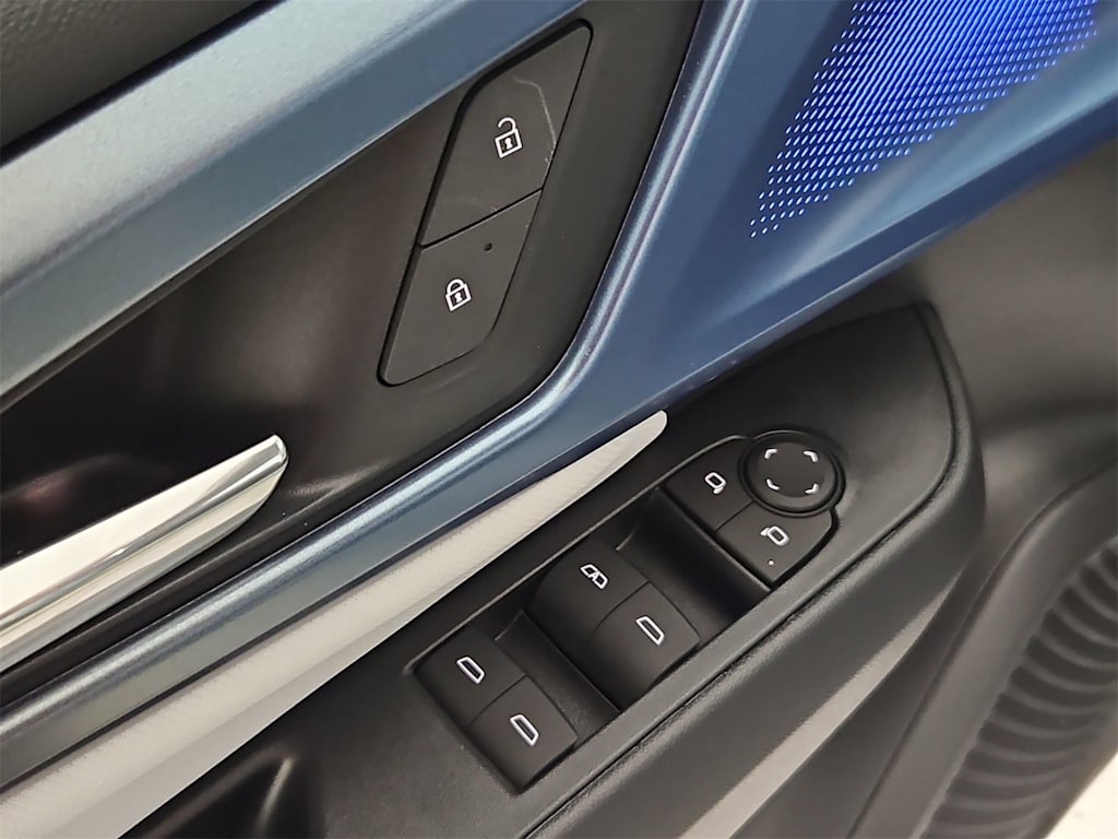 Thumbnail: 2024 Chevrolet Equinox - 25