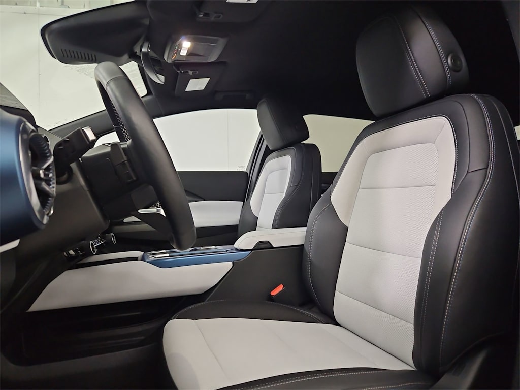 Thumbnail: 2024 Chevrolet Equinox - 10