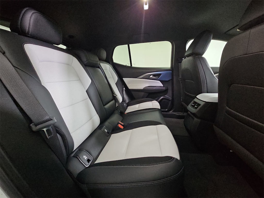 Thumbnail: 2024 Chevrolet Equinox - 26