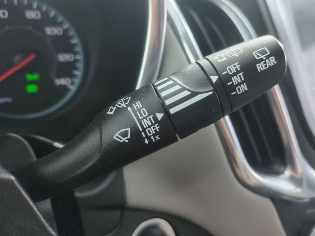 Thumbnail: 2023 Chevrolet Equinox - 16