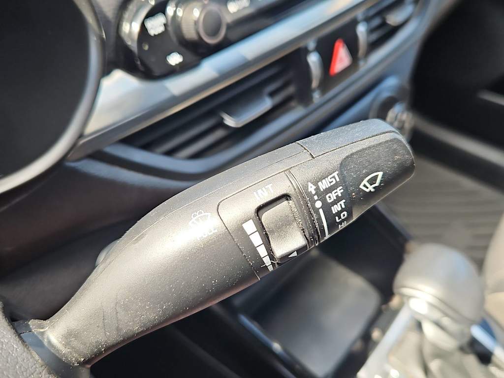 Thumbnail: 2021 Kia Forte - 32