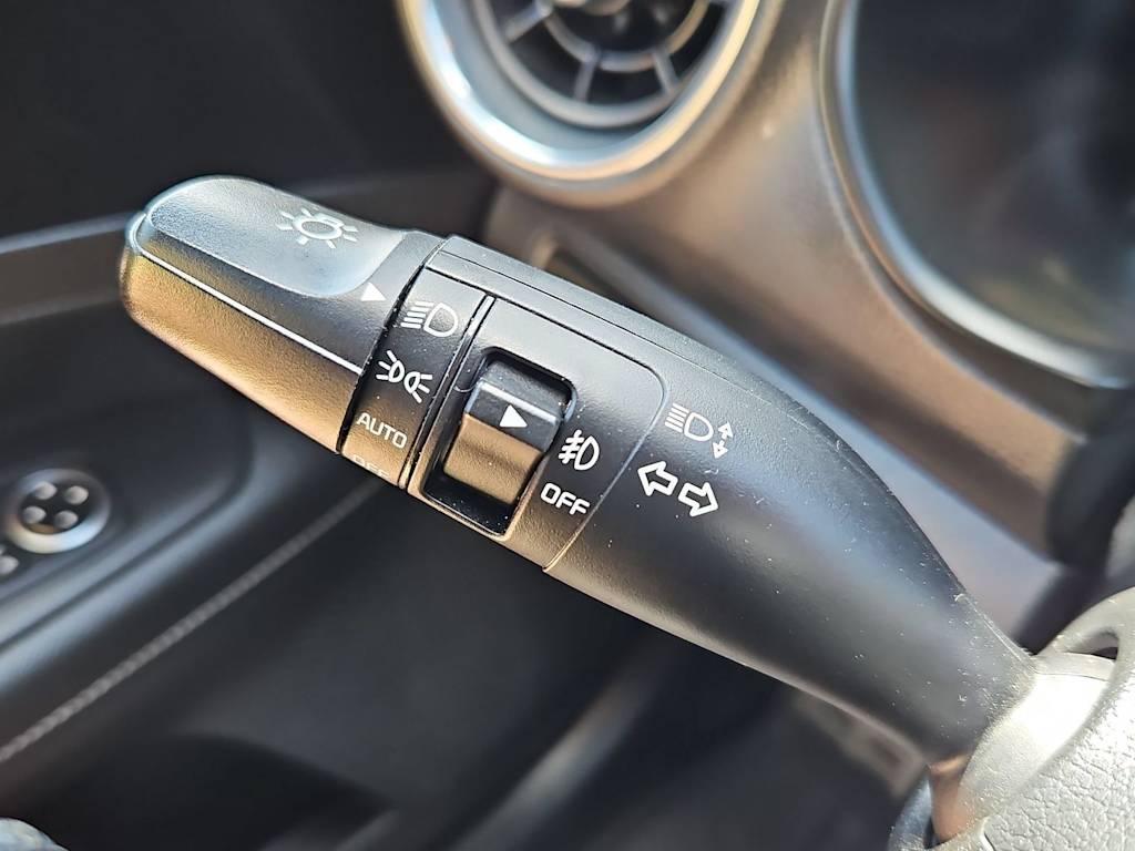 Thumbnail: 2021 Kia Forte - 15