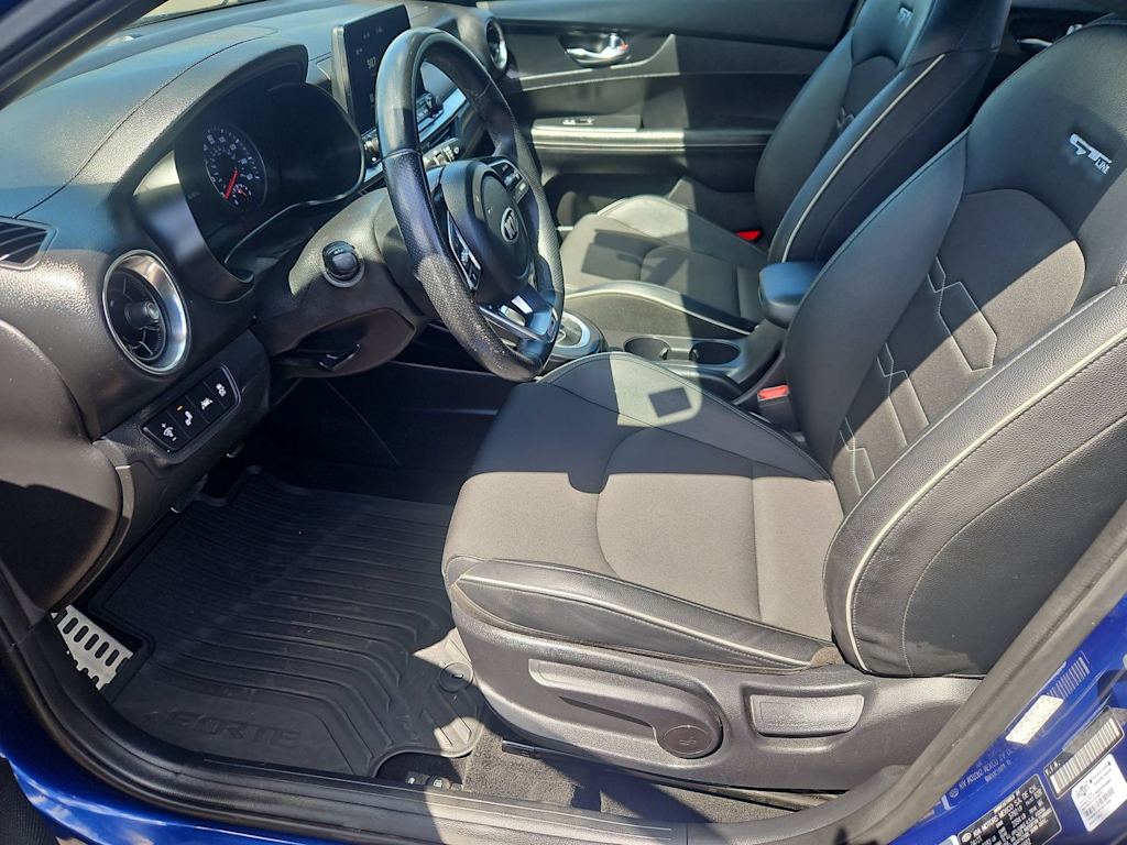 Thumbnail: 2021 Kia Forte - 11