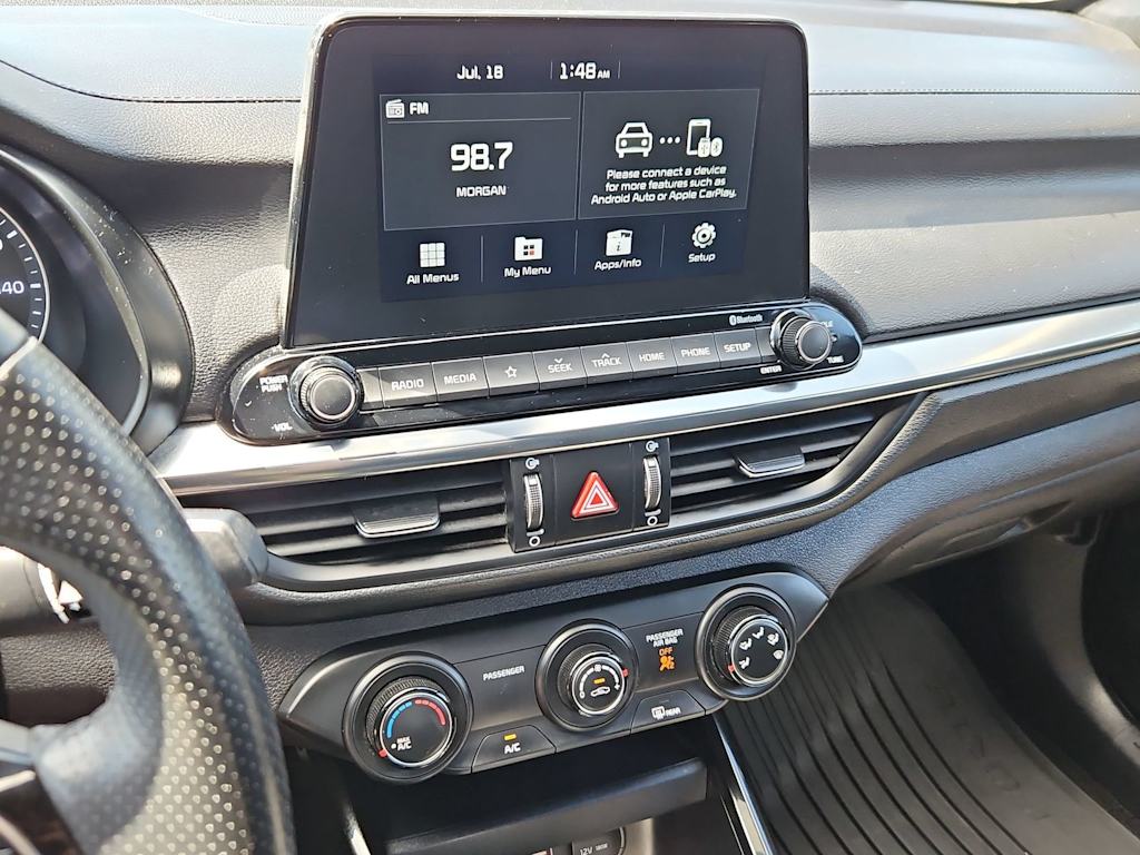 Thumbnail: 2021 Kia Forte - 16