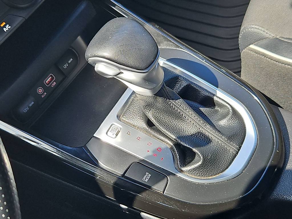 Thumbnail: 2021 Kia Forte - 17