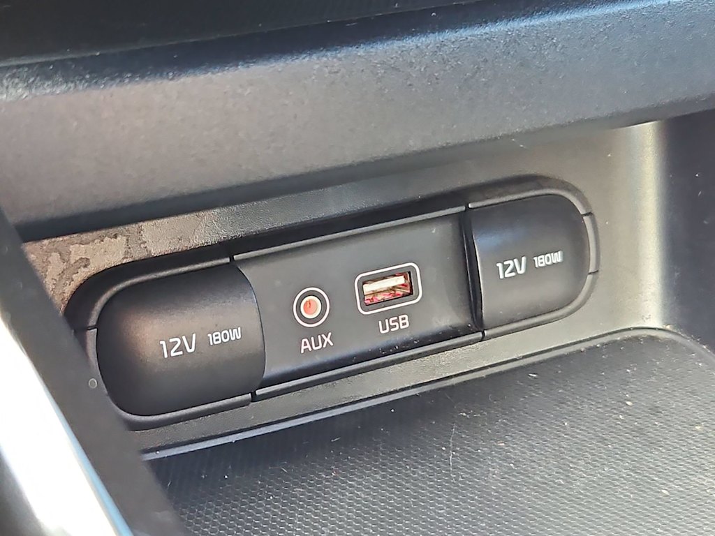 Thumbnail: 2021 Kia Forte - 35