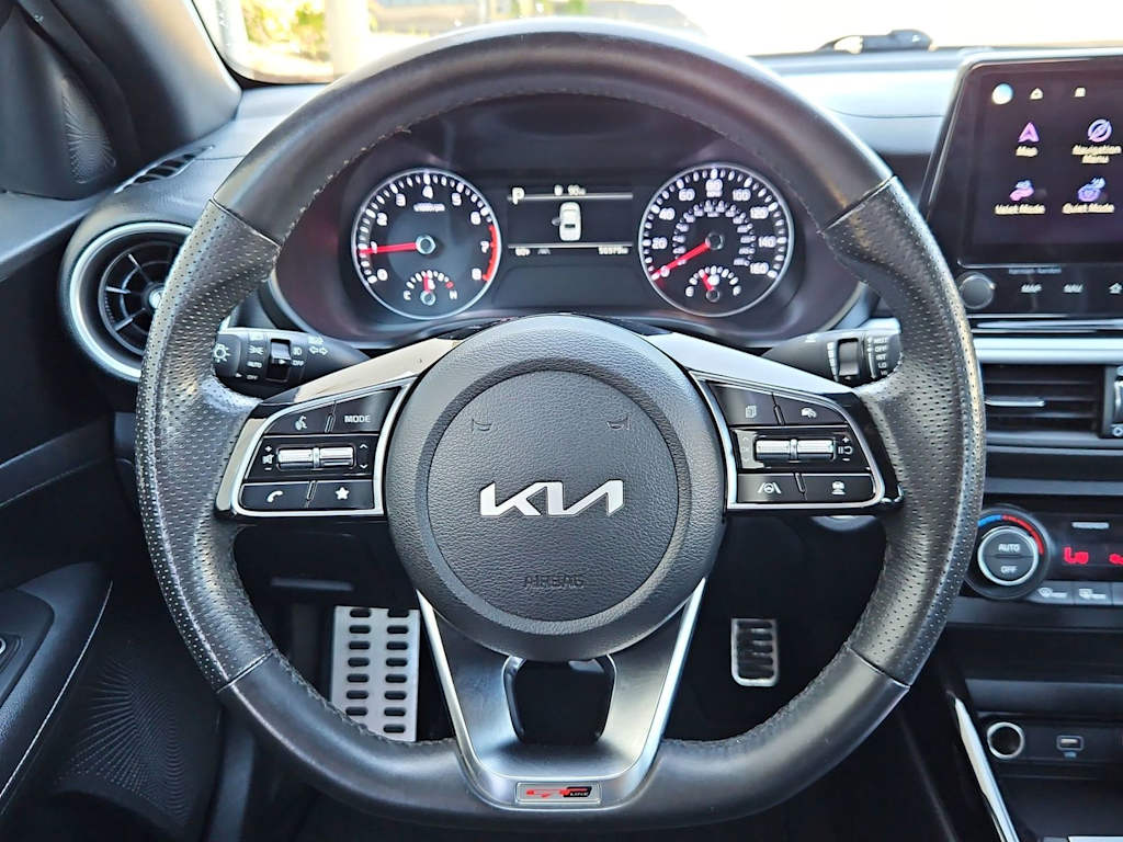 Thumbnail: 2022 Kia Forte - 14