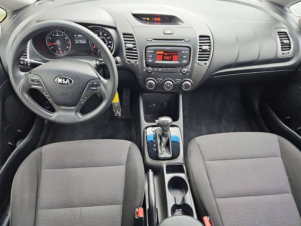 Thumbnail: 2017 Kia Forte - 10