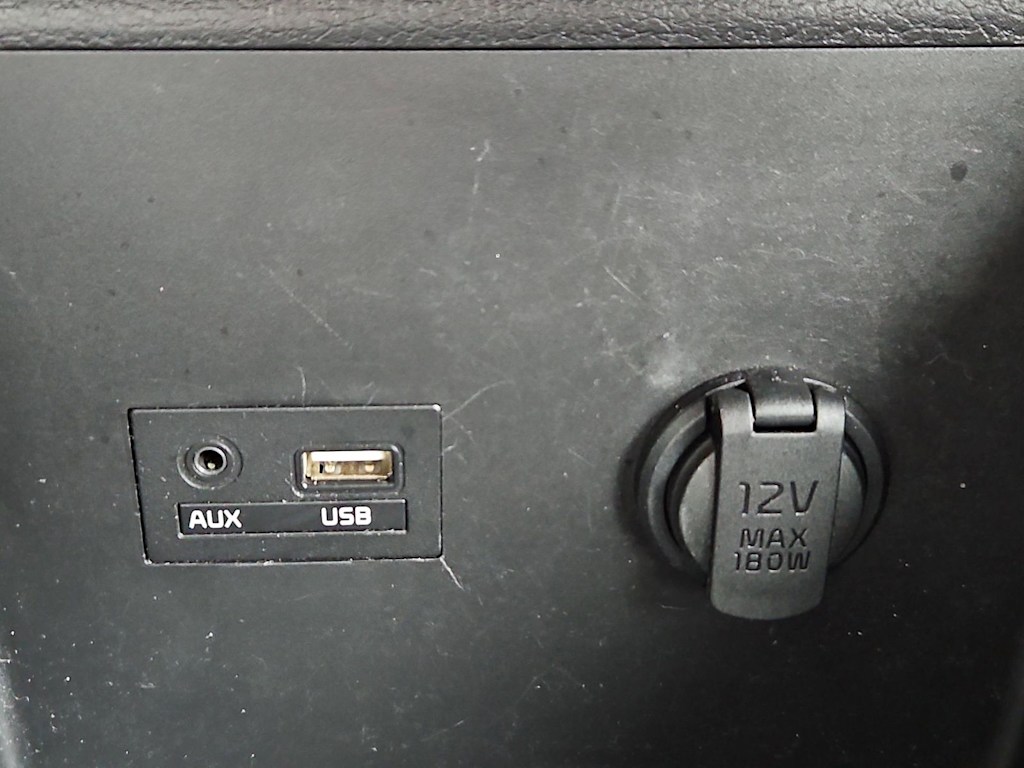 Thumbnail: 2017 Kia Forte - 33