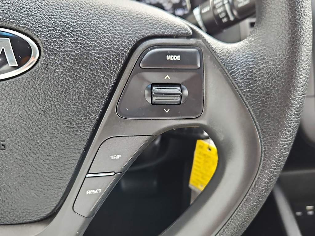 Thumbnail: 2017 Kia Forte - 30