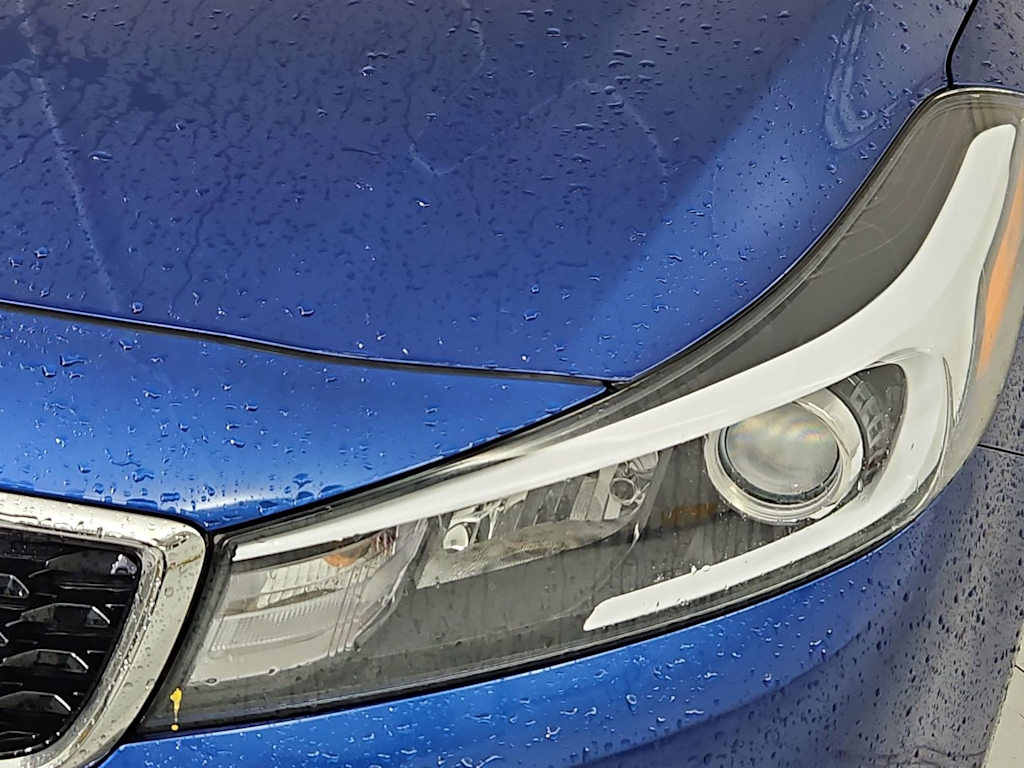 Thumbnail: 2017 Kia Forte - 24