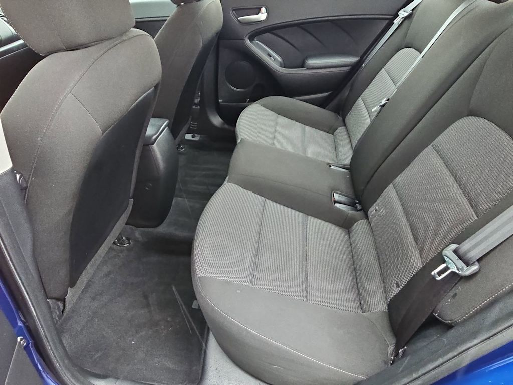 Thumbnail: 2017 Kia Forte - 13