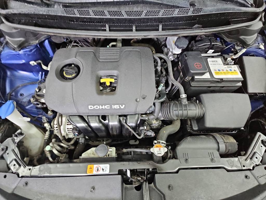 Thumbnail: 2017 Kia Forte - 9