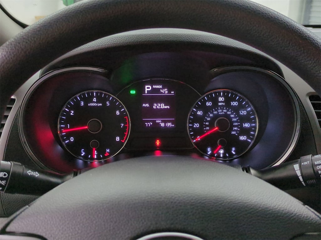Thumbnail: 2018 Kia Forte - 16