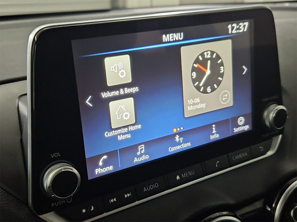 Thumbnail: 2021 Nissan Sentra - 32