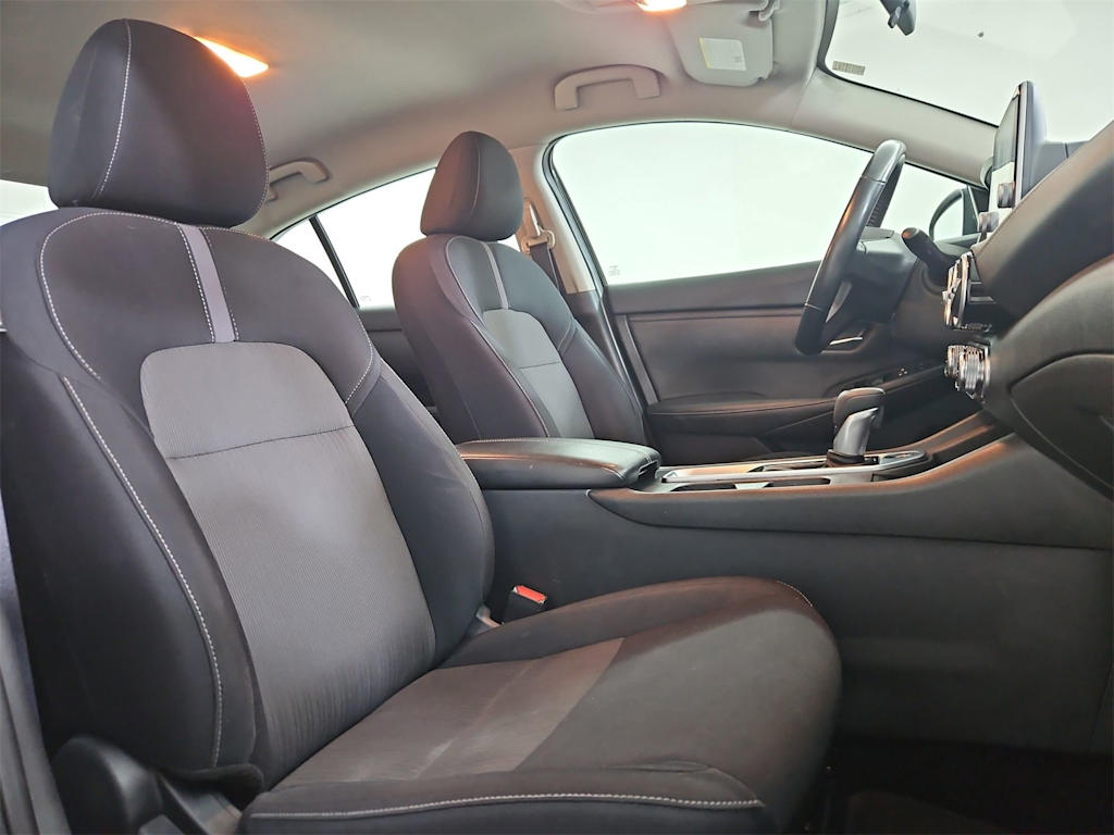 Thumbnail: 2021 Nissan Sentra - 28