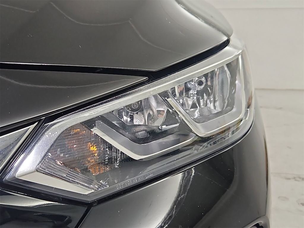 Thumbnail: 2021 Nissan Sentra - 24