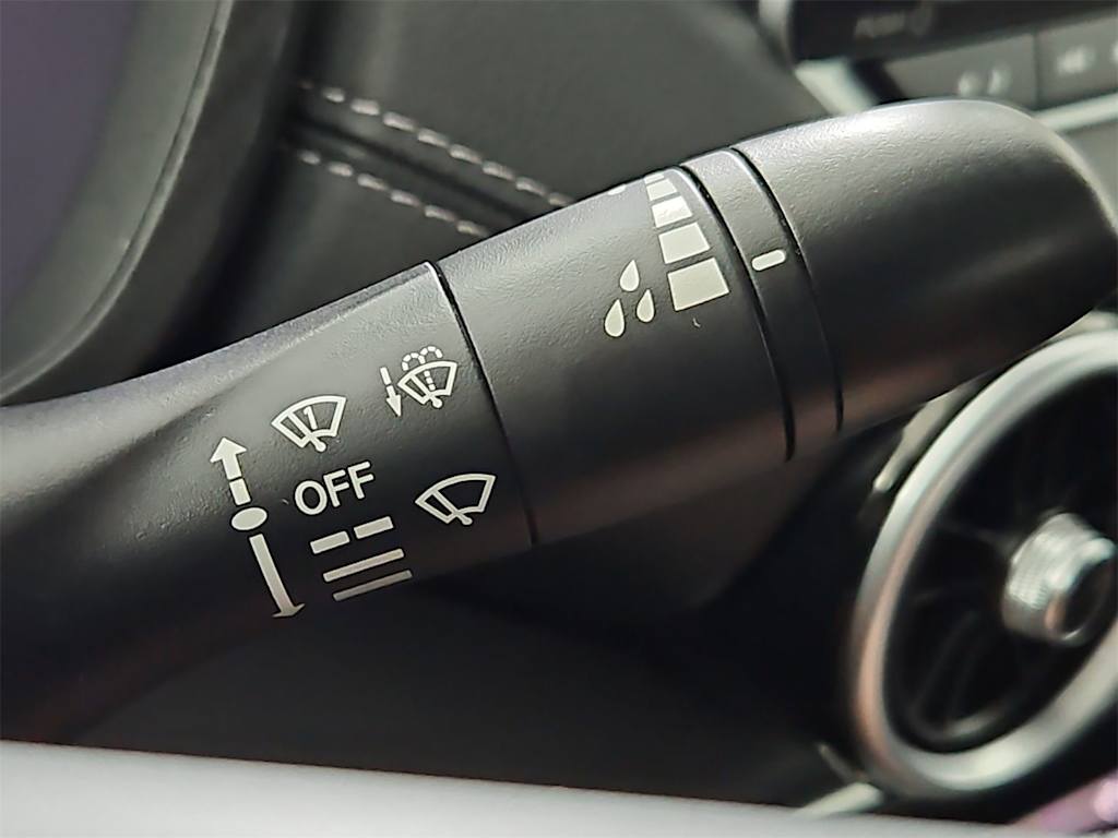 Thumbnail: 2021 Nissan Sentra - 31