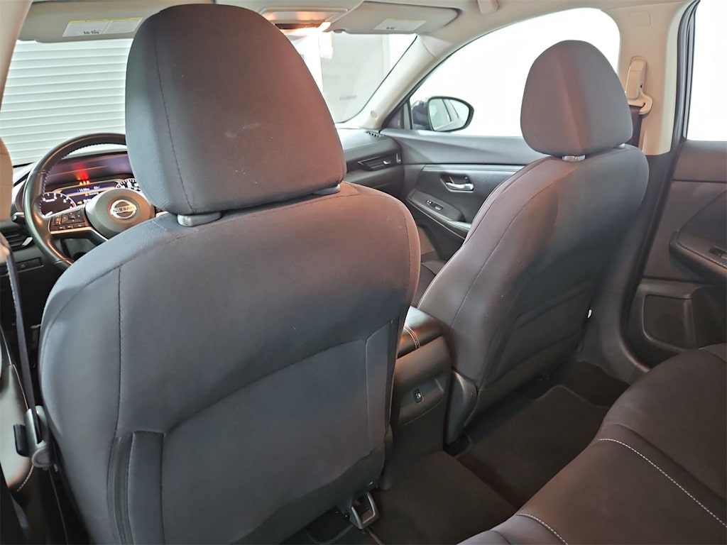 Thumbnail: 2021 Nissan Sentra - 12