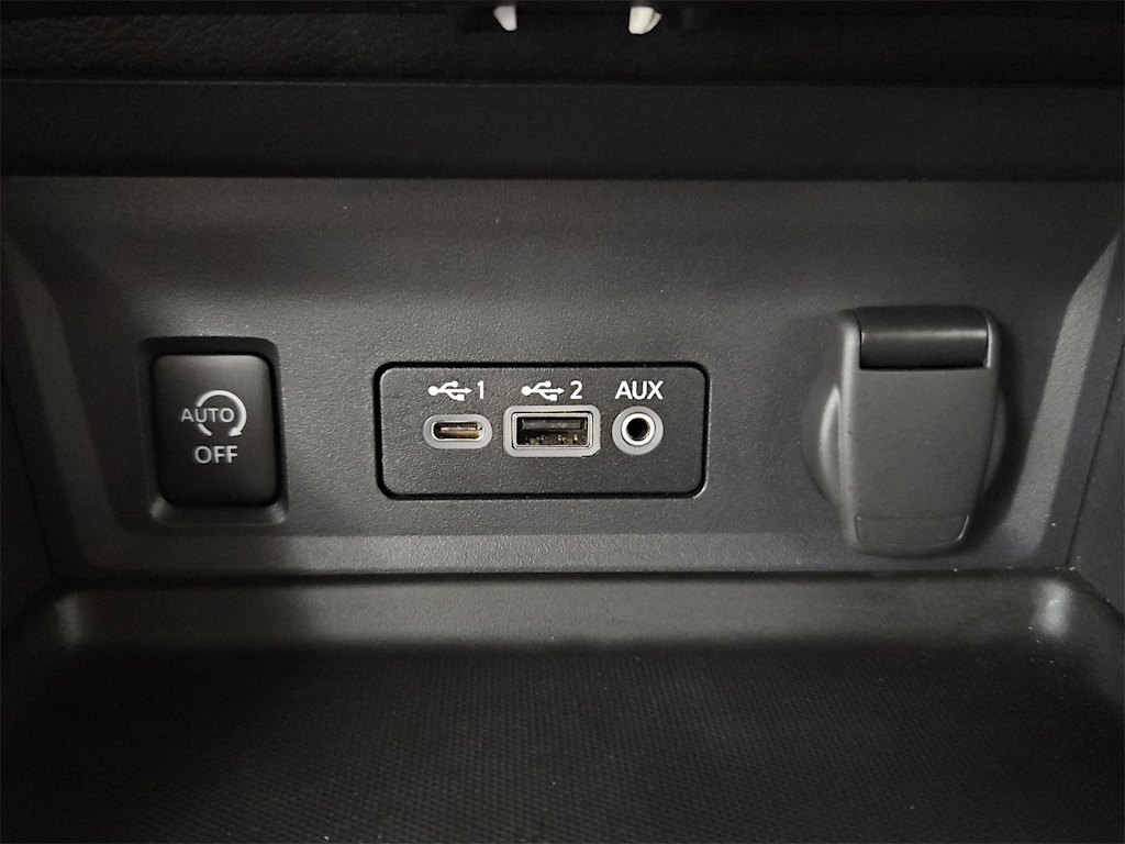 2024 Nissan Sentra SV 34