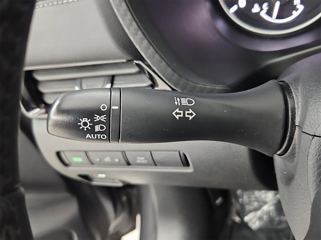 2024 Nissan Sentra SV 32