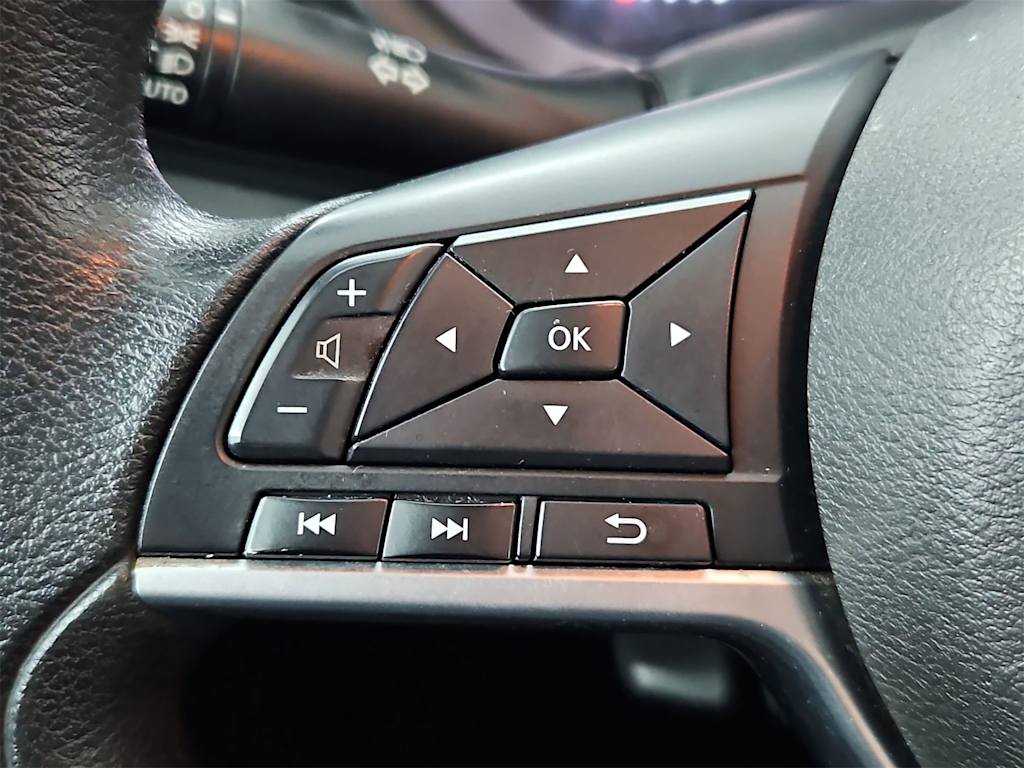 Thumbnail: 2021 Nissan Kicks - 36