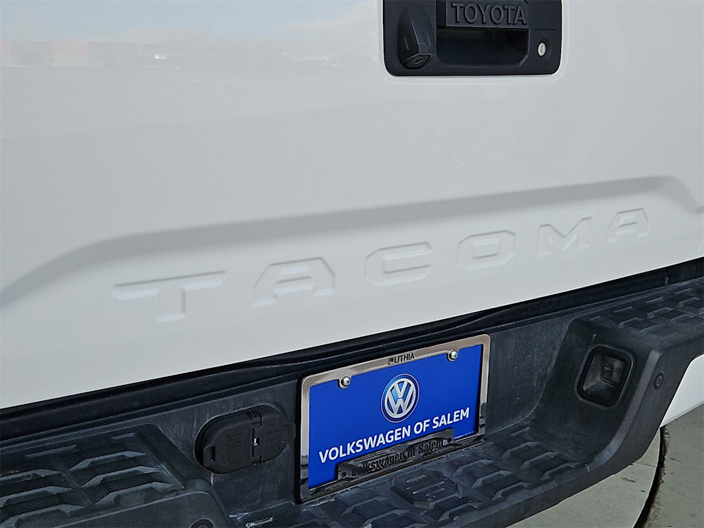Thumbnail: 2022 Toyota Tacoma - 24