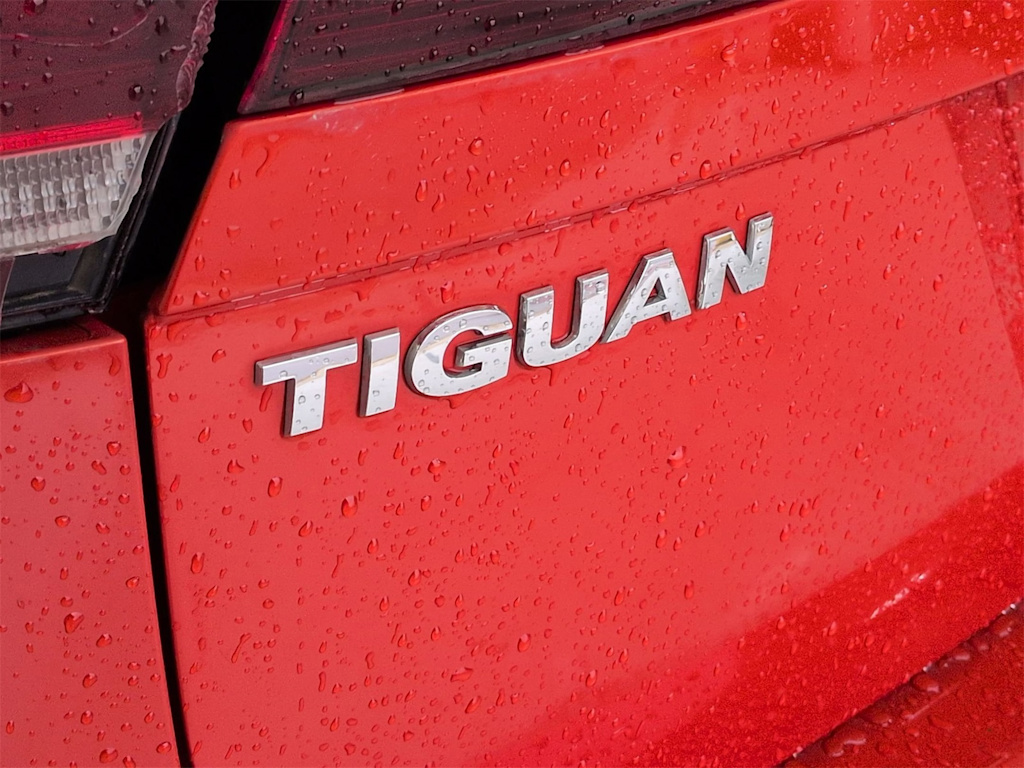 Thumbnail: 2018 Volkswagen Tiguan - 22