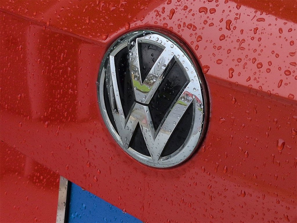 Thumbnail: 2018 Volkswagen Tiguan - 7