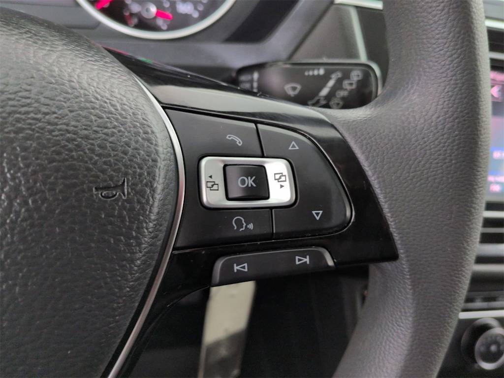 Thumbnail: 2018 Volkswagen Tiguan - 27