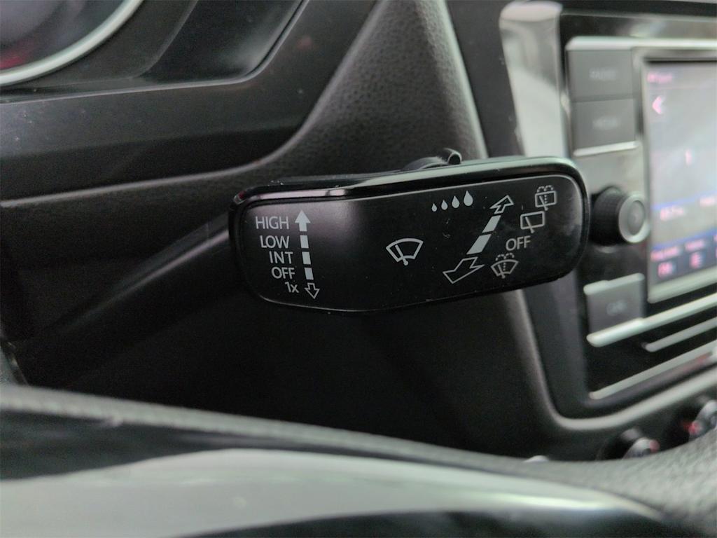 Thumbnail: 2018 Volkswagen Tiguan - 28