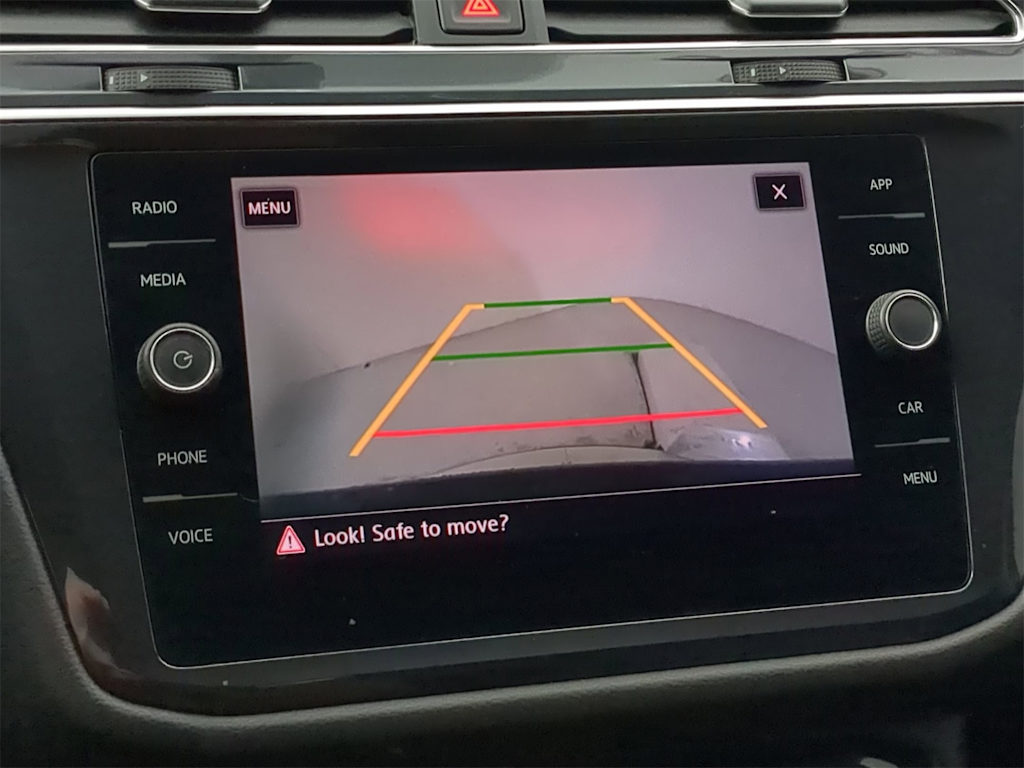 Thumbnail: 2020 Volkswagen Tiguan - 15