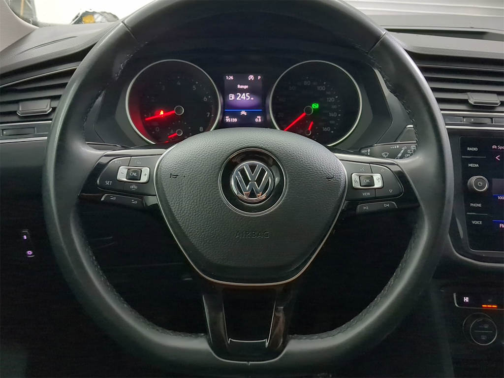 Thumbnail: 2020 Volkswagen Tiguan - 14