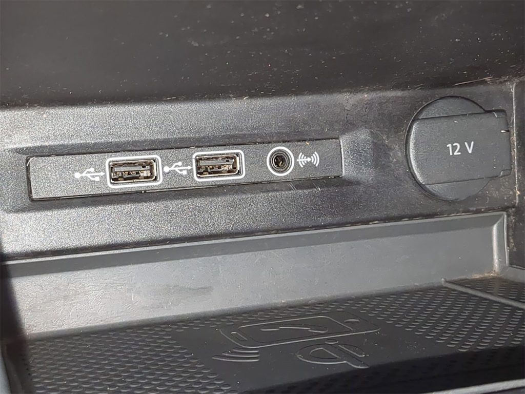 Thumbnail: 2020 Volkswagen Tiguan - 32