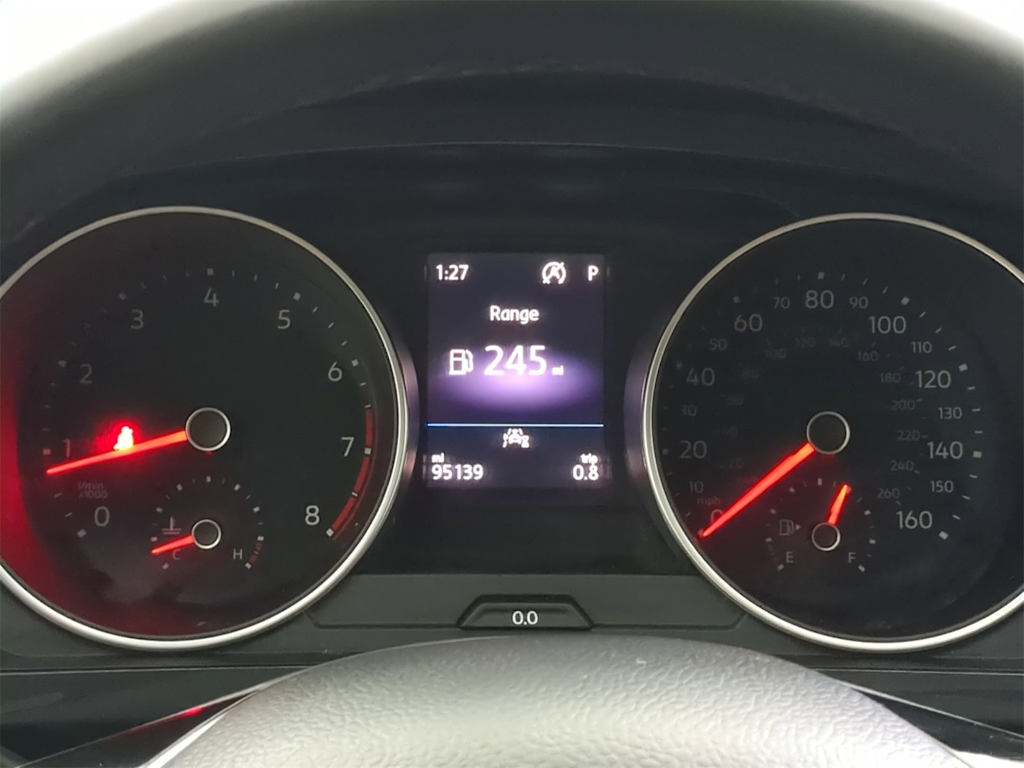 Thumbnail: 2020 Volkswagen Tiguan - 17