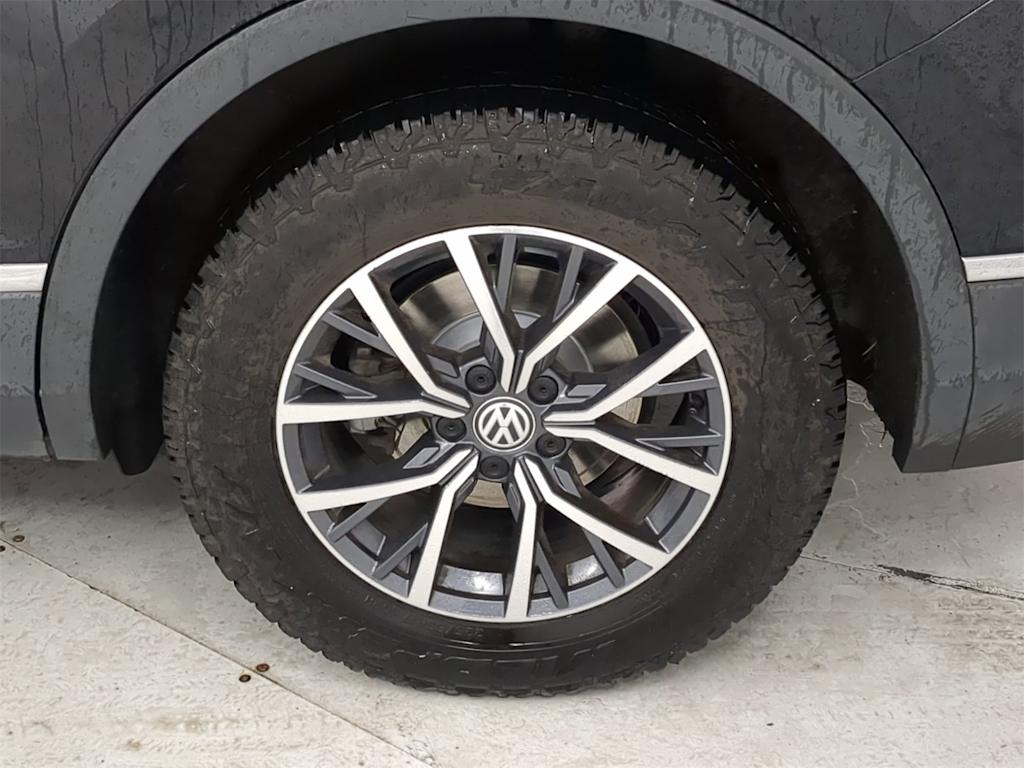 Thumbnail: 2020 Volkswagen Tiguan - 8