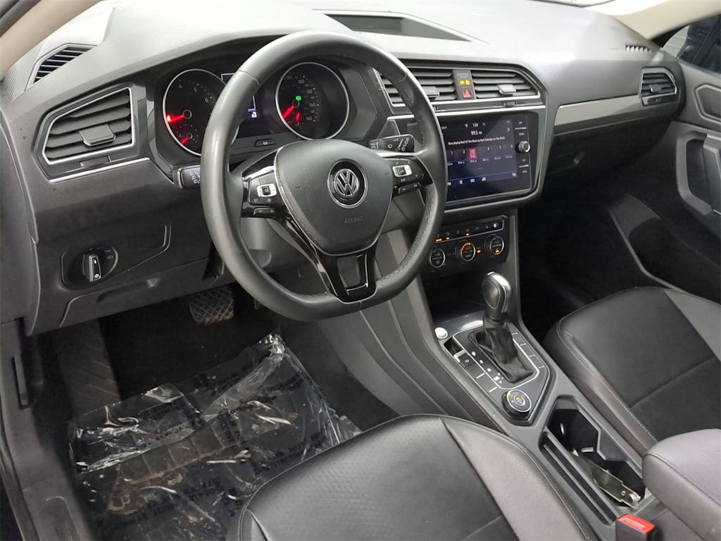 Thumbnail: 2020 Volkswagen Tiguan - 2
