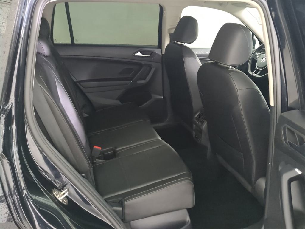 Thumbnail: 2020 Volkswagen Tiguan - 27