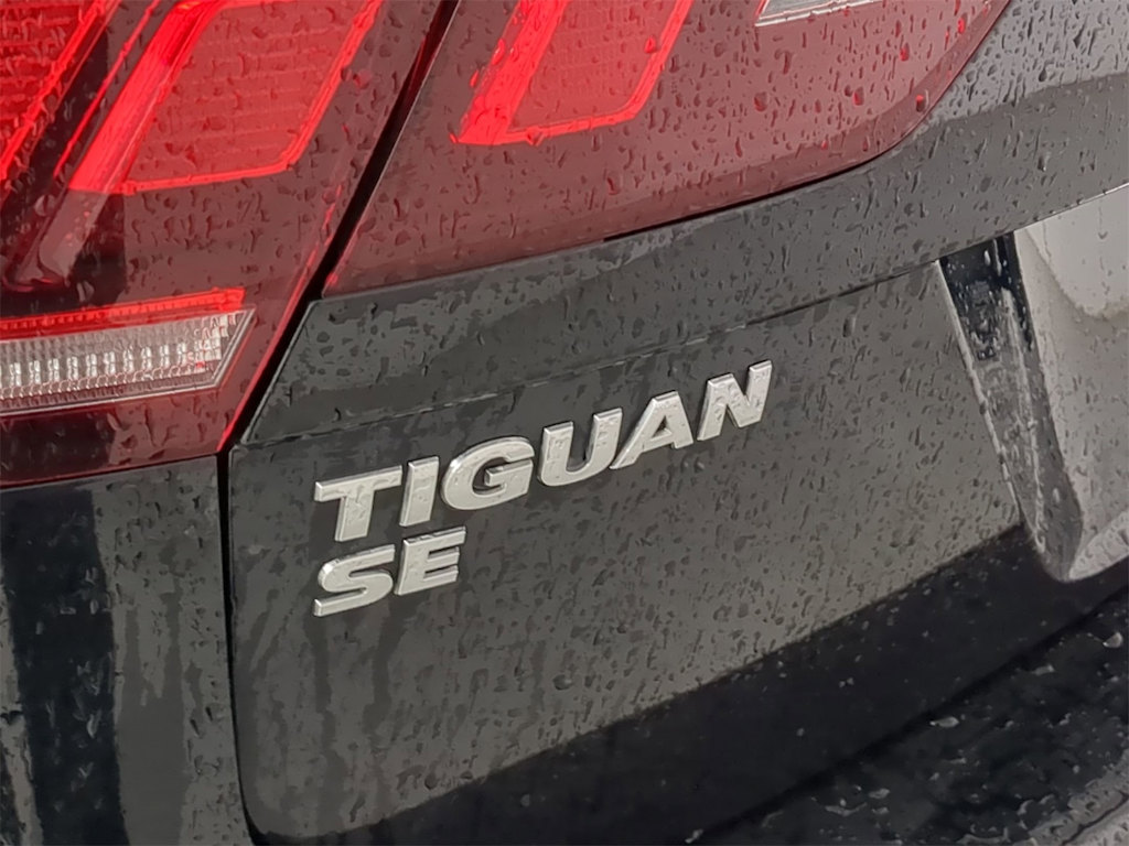 Thumbnail: 2020 Volkswagen Tiguan - 24