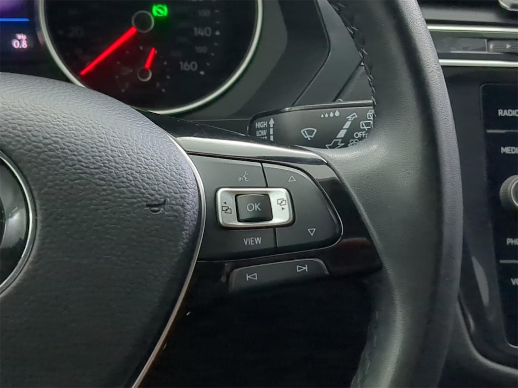 Thumbnail: 2020 Volkswagen Tiguan - 29