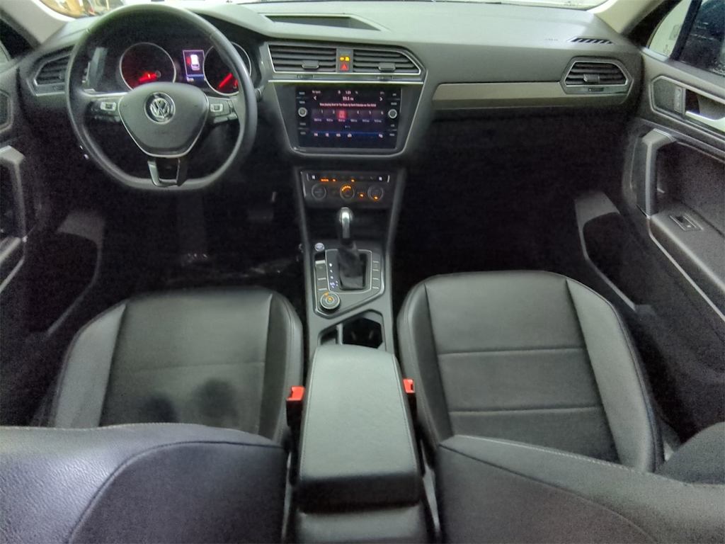 Thumbnail: 2020 Volkswagen Tiguan - 10